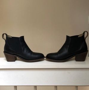 Gee WaWa Soho Chelsea Western Ankle Boot Black 7